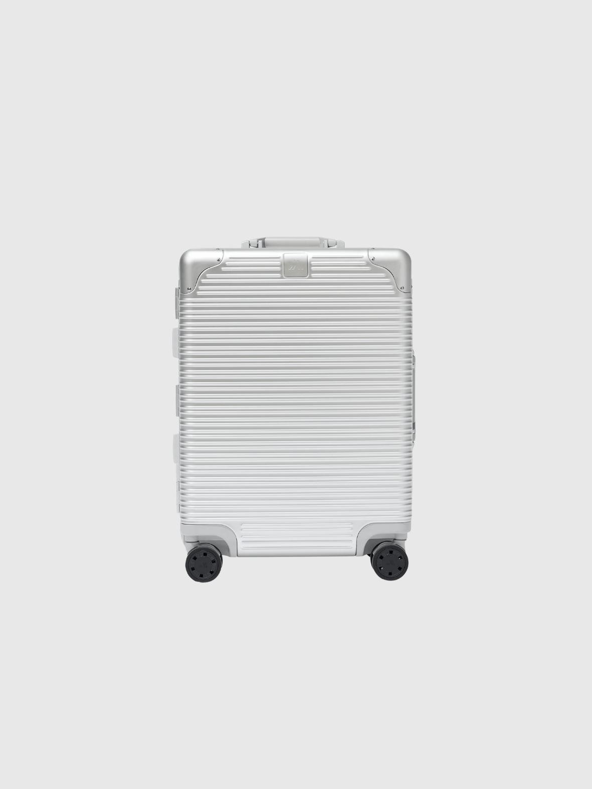 Apollo S Passenger Overhead suitcase in anodized aluminum with four wheels, 57cm height for advanced durability.