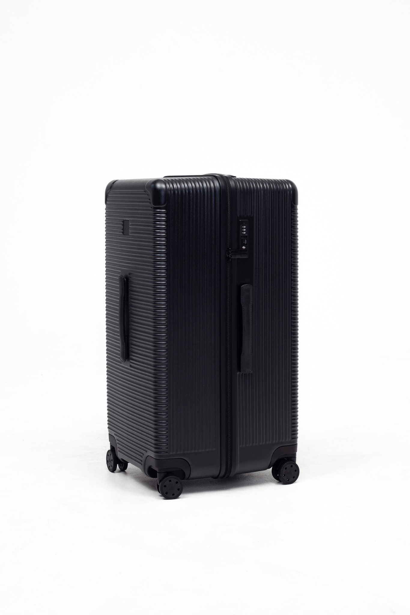 Checked | The Core Series "Trunk"